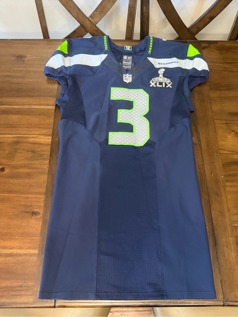 Rare Men’s Nike Seattle Seahawks Jersey Team Issue Russel Wilson Pro Cut  42